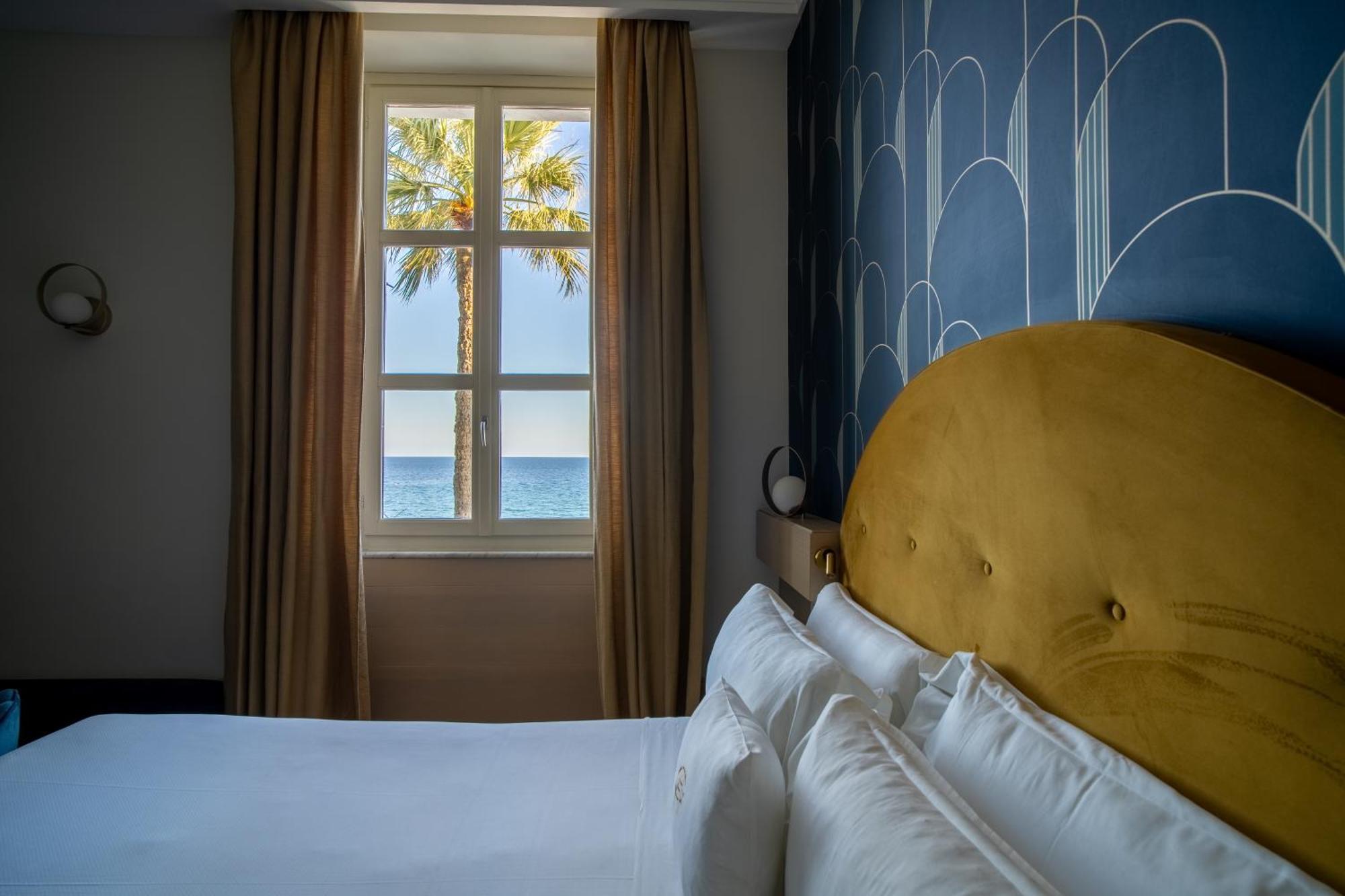 Superior Double or Twin Room Sea View